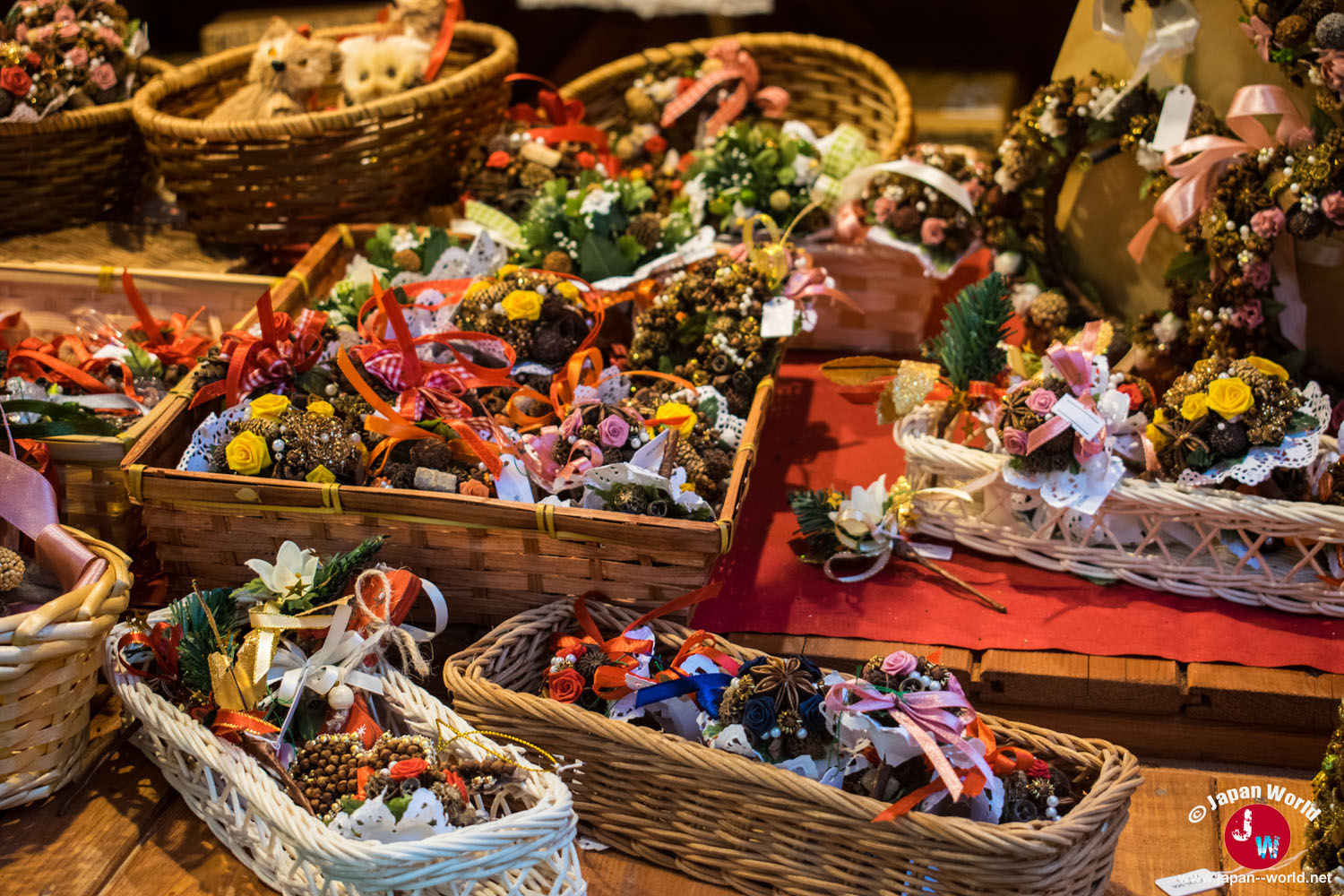 Objets décoratifs vendus au Tenjin Christmas Market