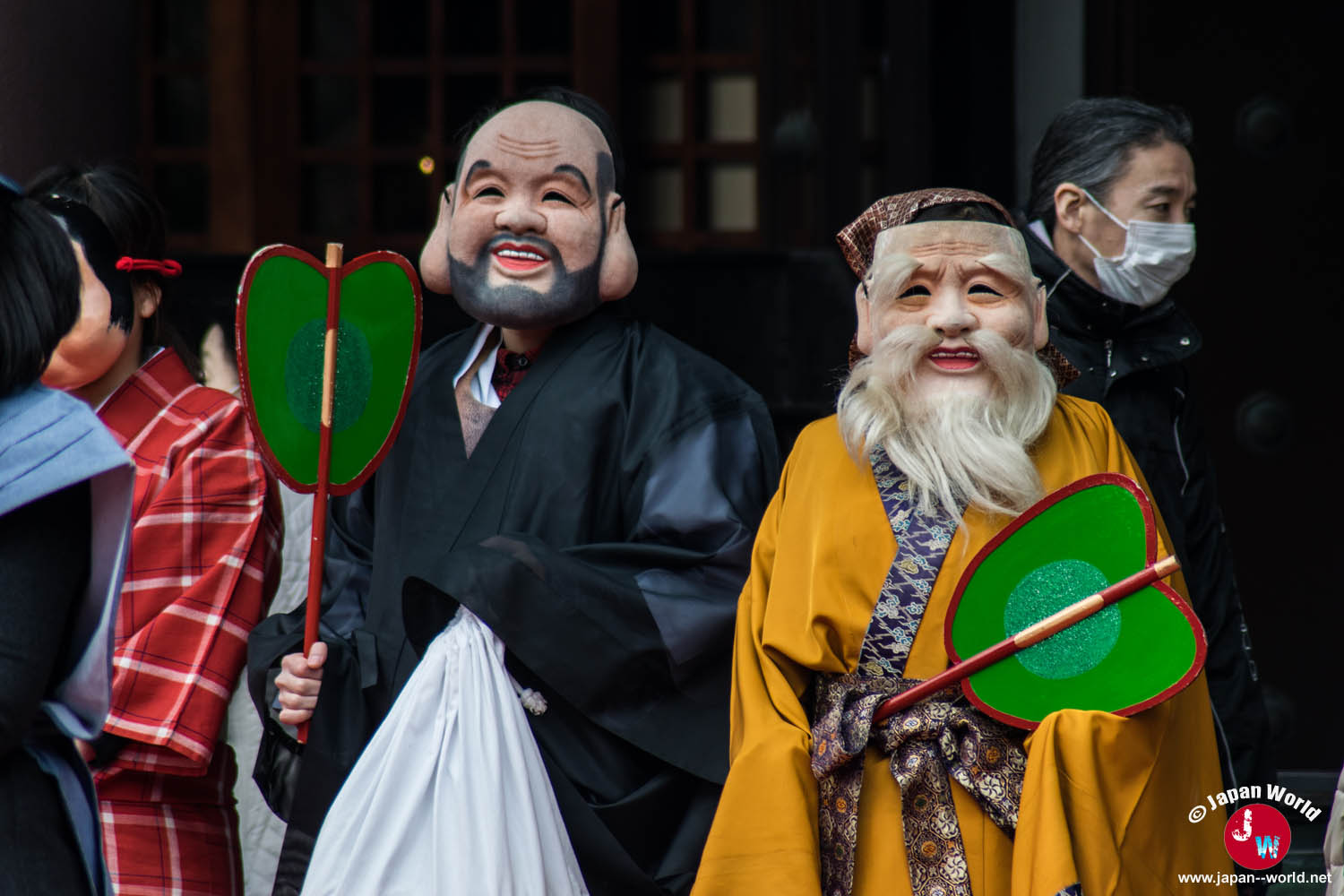 Personnages traditionnels pendant Setsubun au temple Tocho-ji