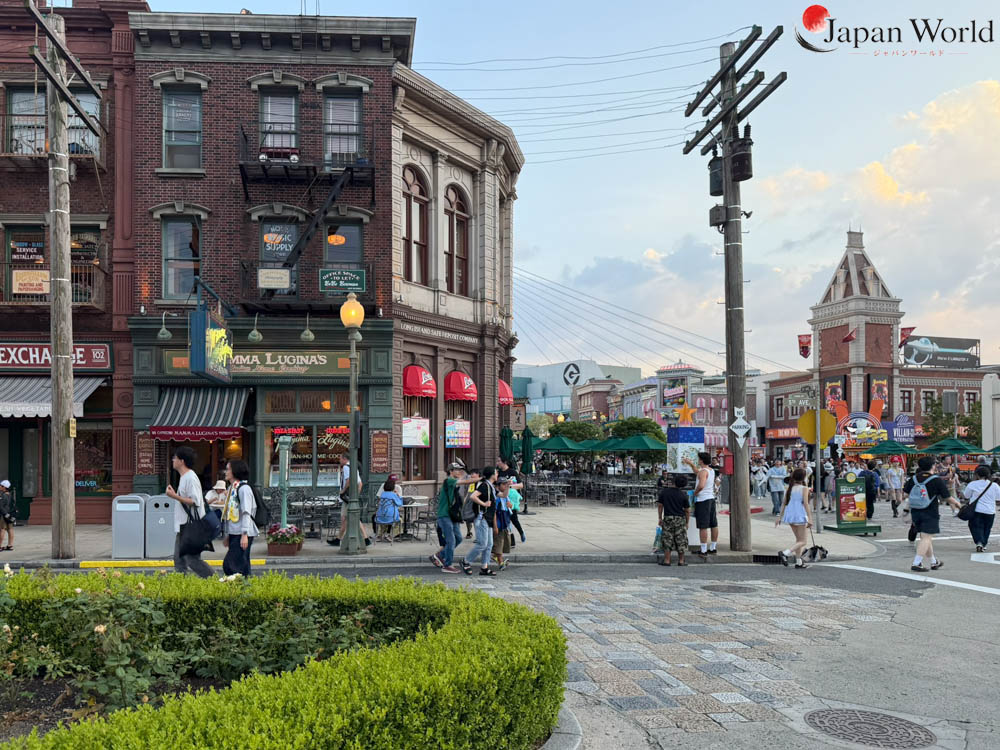 Restaurants et décors urbains d'Universal Studios Japan