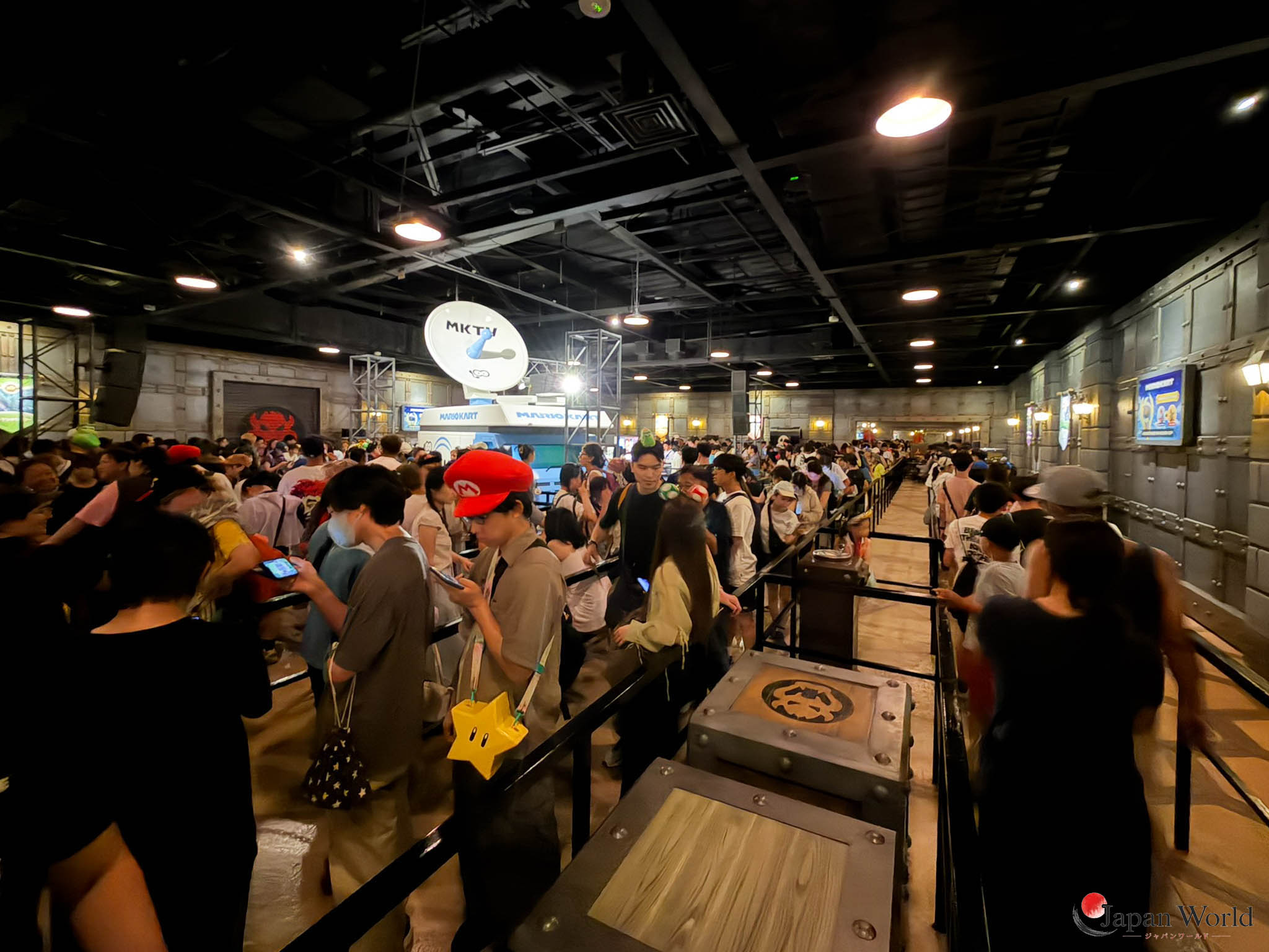 File d'attente de Mario Kart Koopa's Challenge à Super Nintendo World