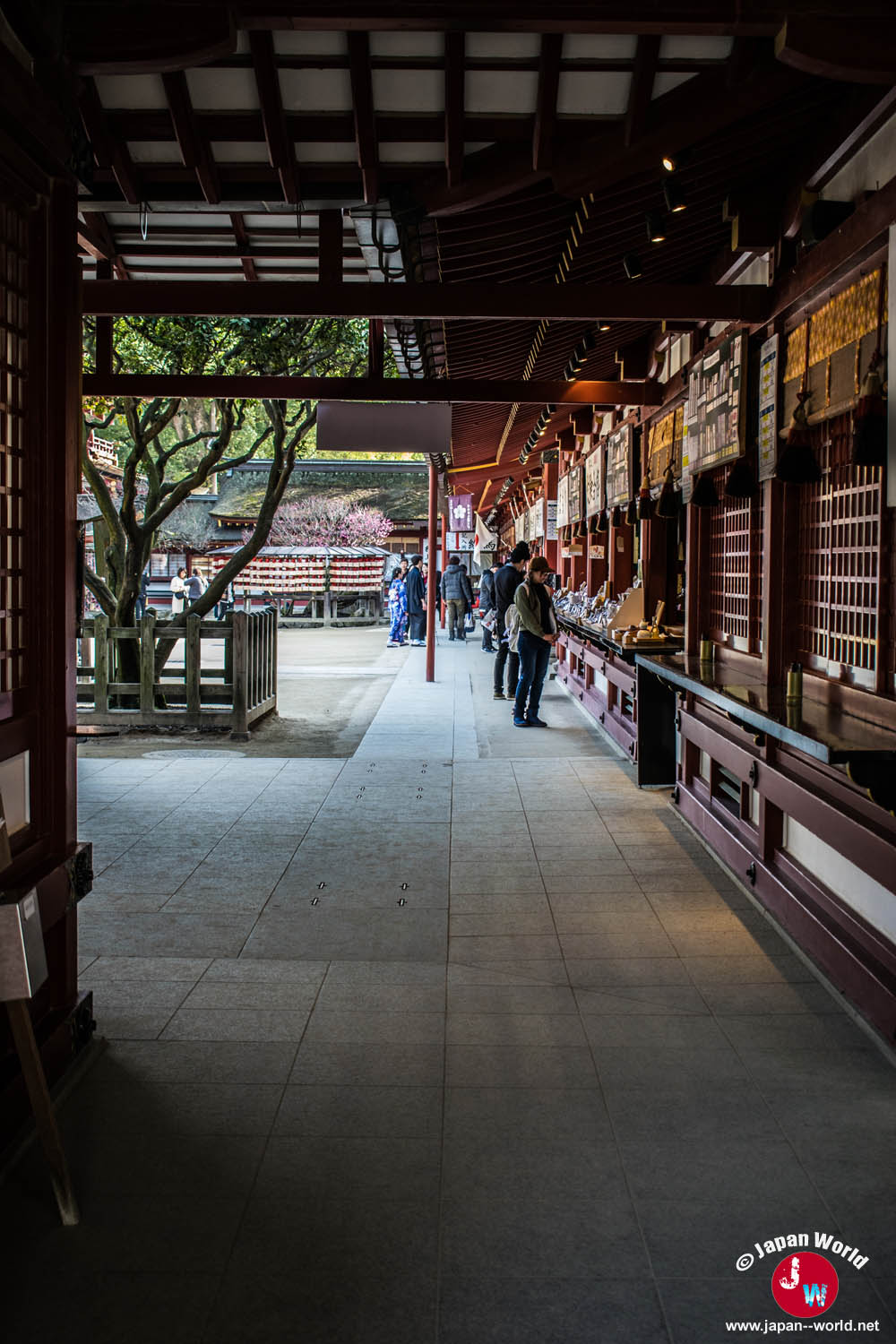Galerie couverte du sanctuaire Dazaifu Tenman-gu