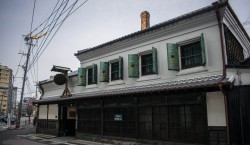 Hakata Hyakunengura : L’héritage du sake traditionnel à Fukuoka