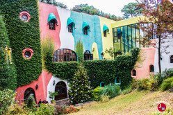 Entrée du musée Ghibli Entrée du musée Ghibli