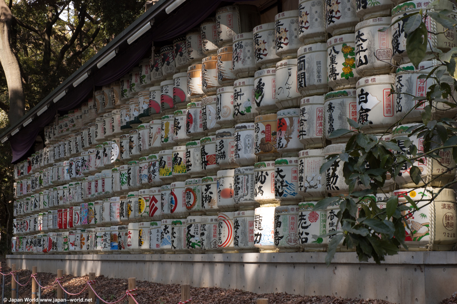 Barils de saké du Meiji-jingu Barils de saké du Meiji-jingu