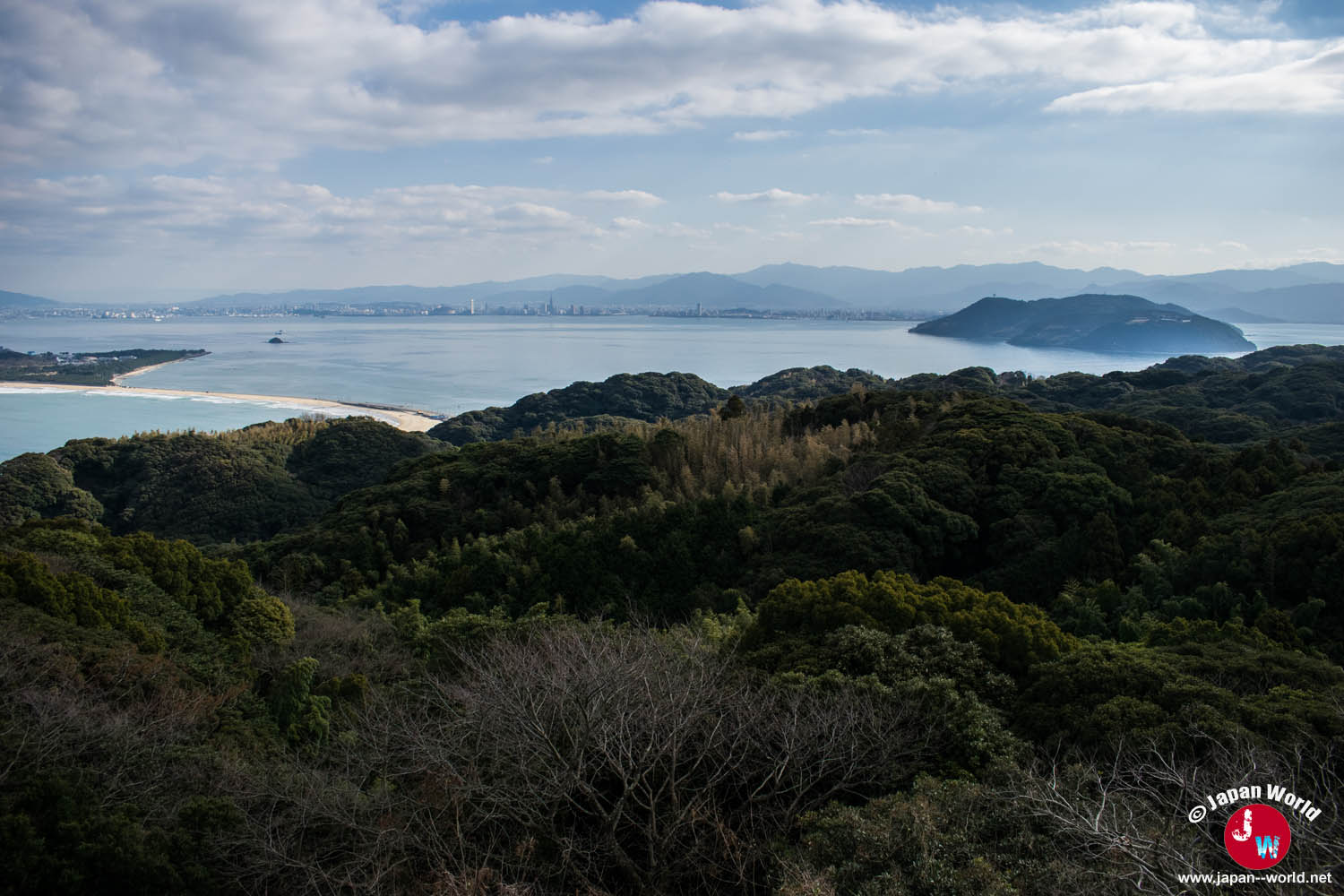 Îles et mer vues depuis les hauteurs de Shiomi Park