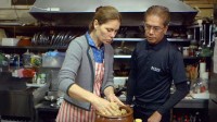 Les aventures culinaires de Sarah Wiener en Asie, Le gibier ... Image 6